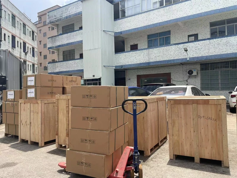 Laser machine package and delivery Laser machine package and delivery